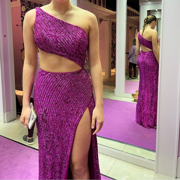 Sherri hill prom dress. Size 4. Worn once - Picture 1 of 4